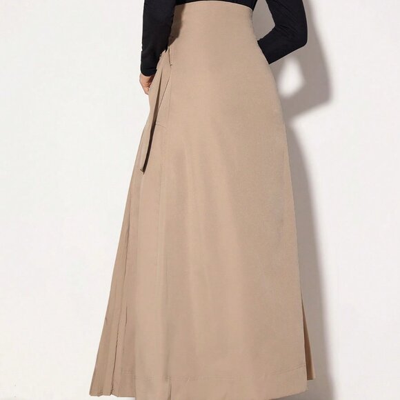 Khaki Elegant Women's Buckle Strap Pleated Skirt - Picture 3 of 7